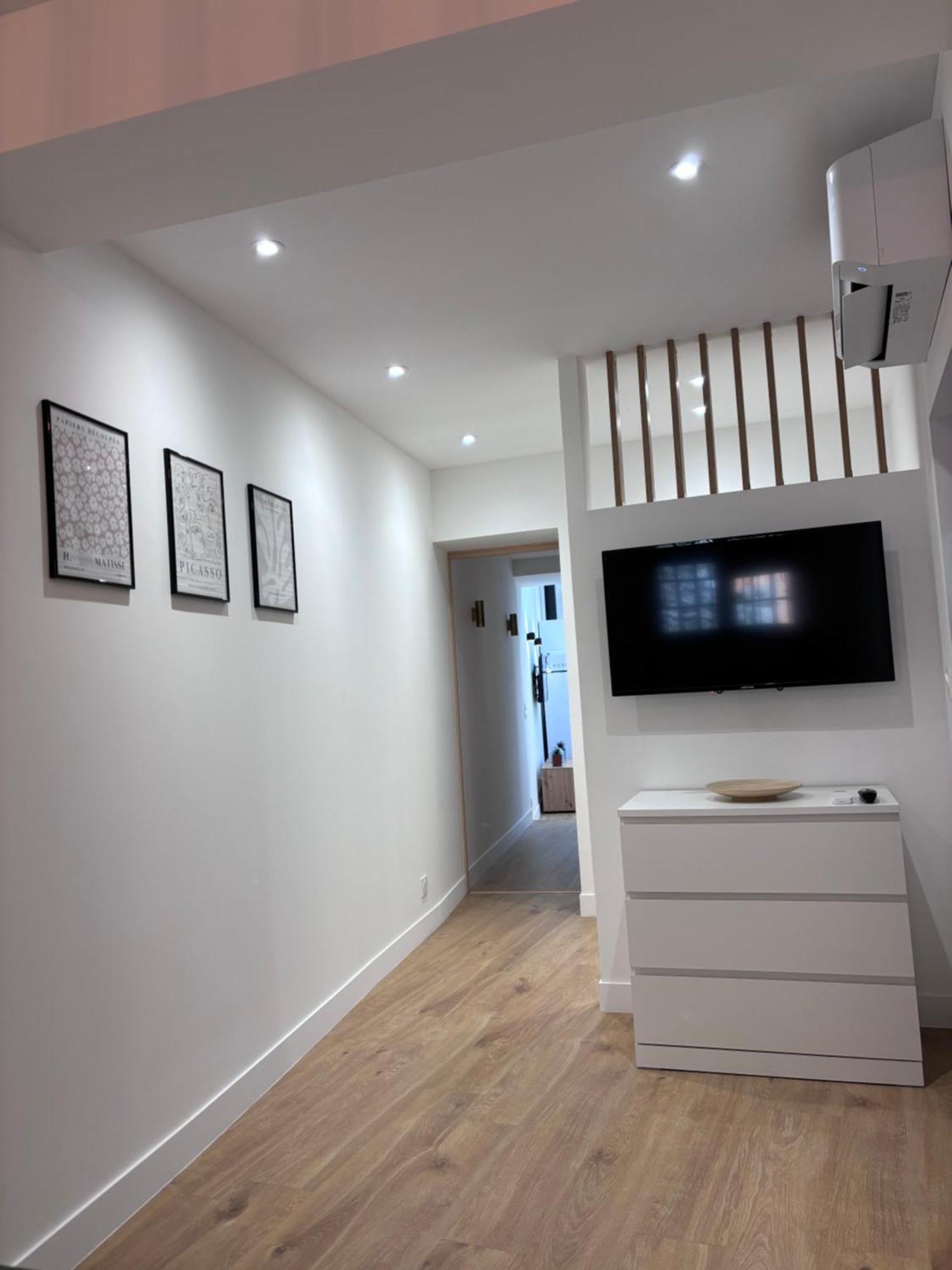 Charmant Appartement Au Coeur De Villeneuve Loubet ภายนอก รูปภาพ