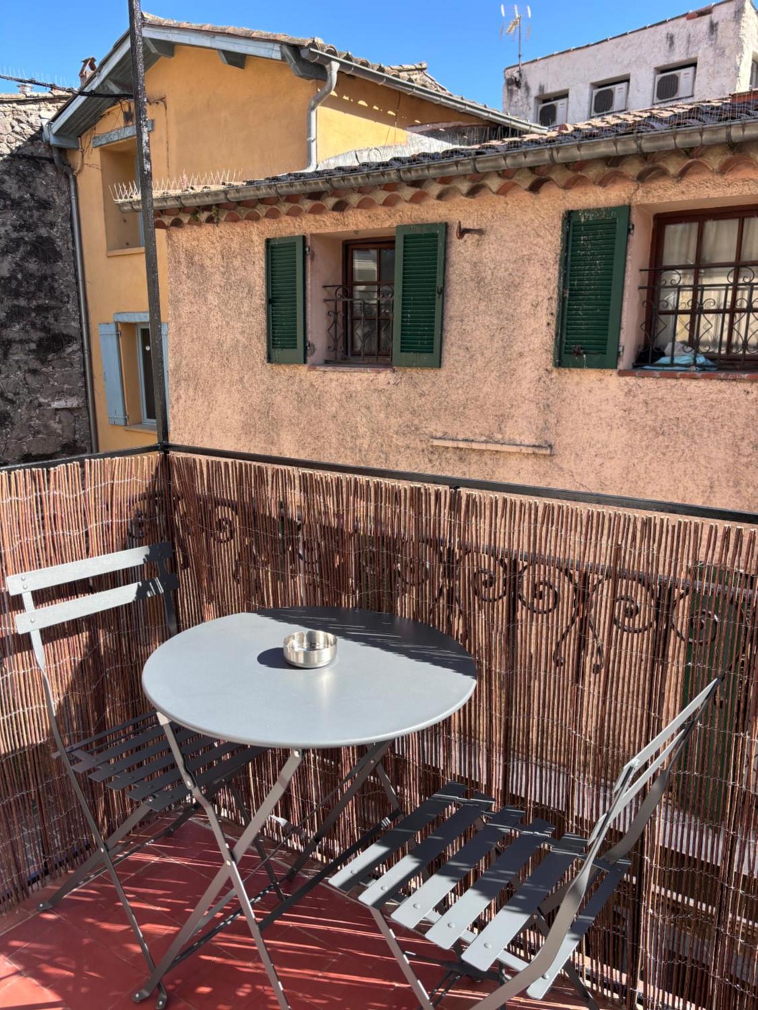 Charmant Appartement Au Coeur De Villeneuve Loubet ภายนอก รูปภาพ
