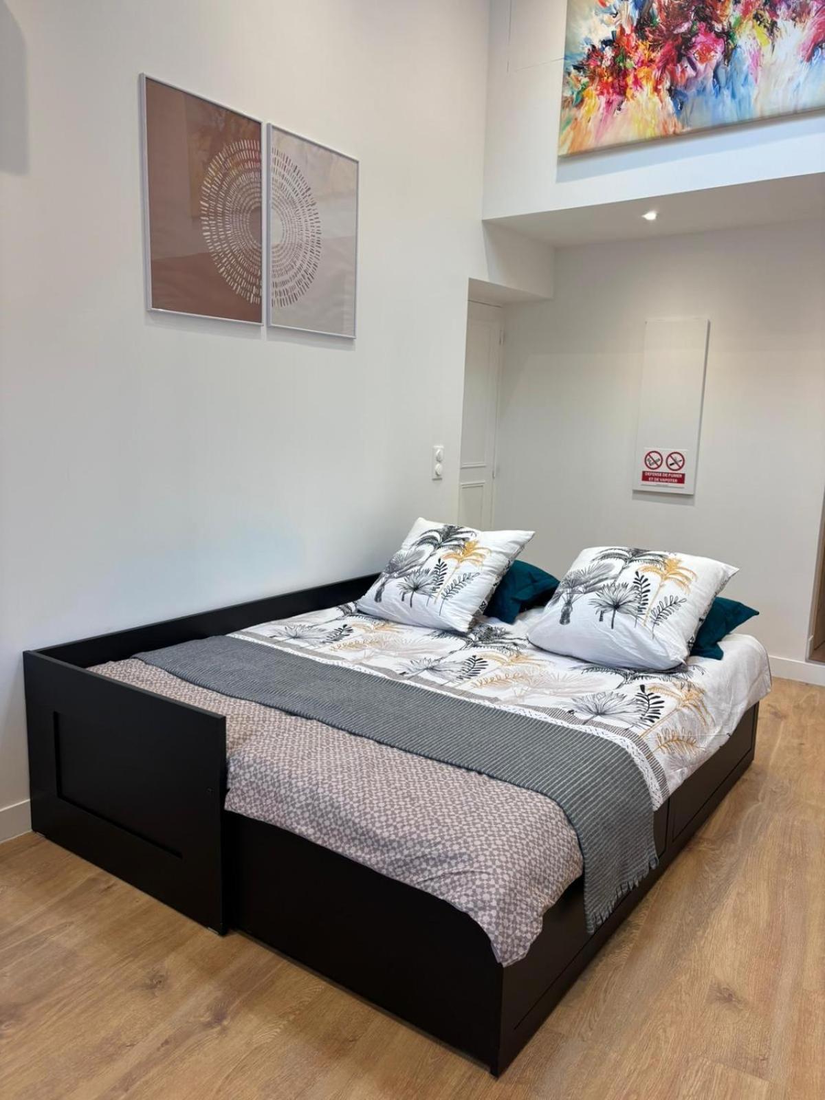 Charmant Appartement Au Coeur De Villeneuve Loubet ภายนอก รูปภาพ